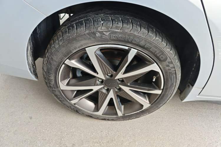 Used AION S Plus 2022 80 Tech Edition Right Rear Wheel Hub