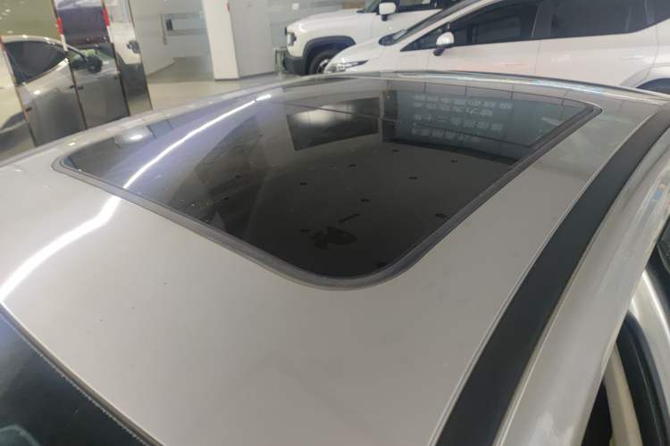 Used AION S Plus 2022 70 Enjoy Edition Roof