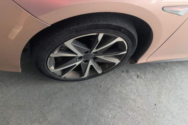 Used AION S Plus 2022 70 Intelligent Edition Left Front Wheel Hub