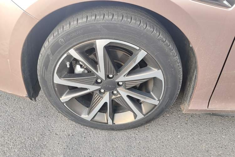 Used AION S Plus 2022 70 Intelligent Edition Left Front Wheel Hub