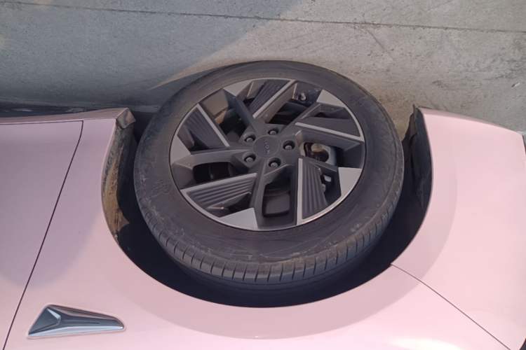 Used AION S Plus 2022 70 Enjoy Edition Left Front Wheel Hub