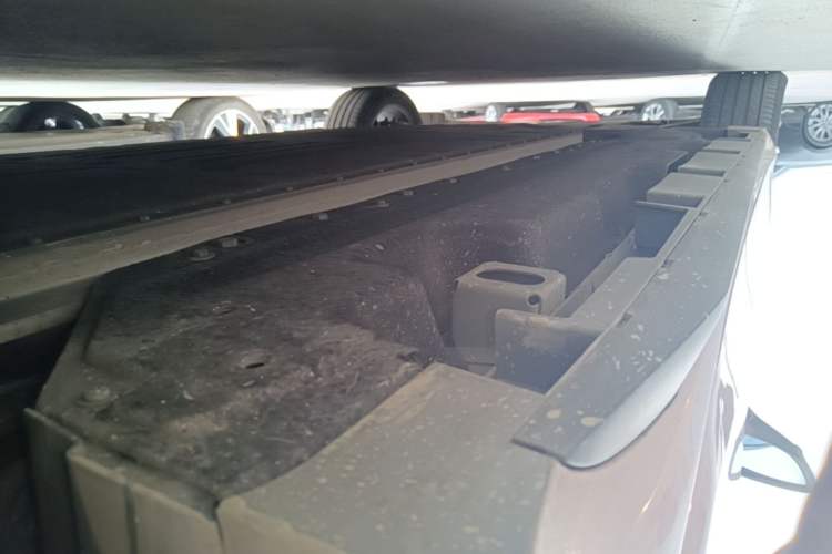 Used AION S Plus 2022 70 Enjoy Edition Left Side Sill