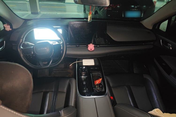 Used AION S Plus 2022 70 Intelligent Edition Center Console