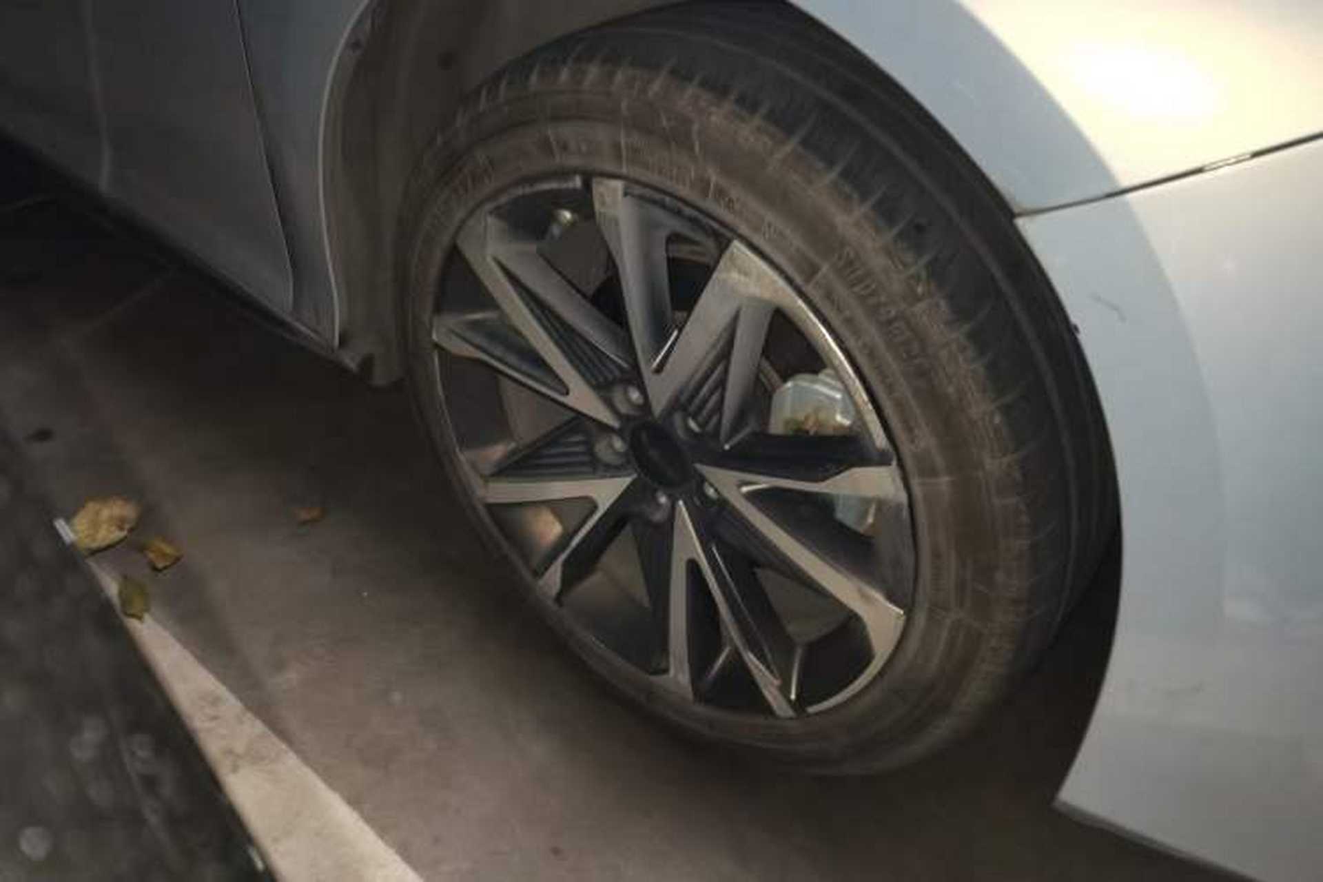 Used AION S Plus 2022 80 Tech Edition Right Front Wheel Hub