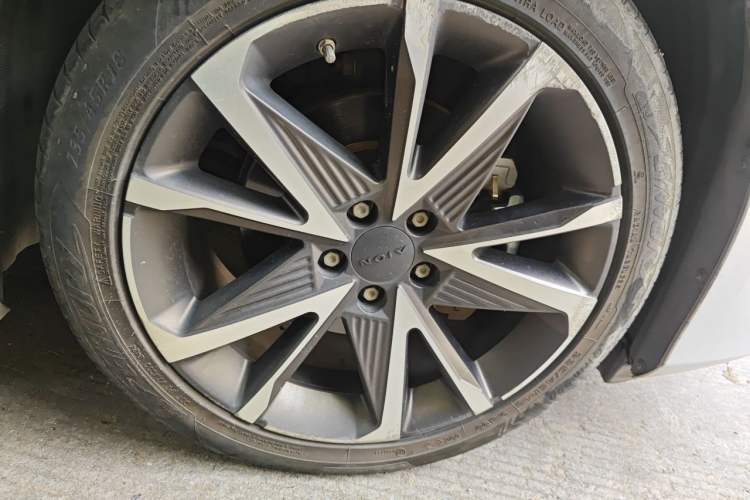 Used AION S Plus 2022 Updated 70 Intelligent Edition Right Front Wheel Hub