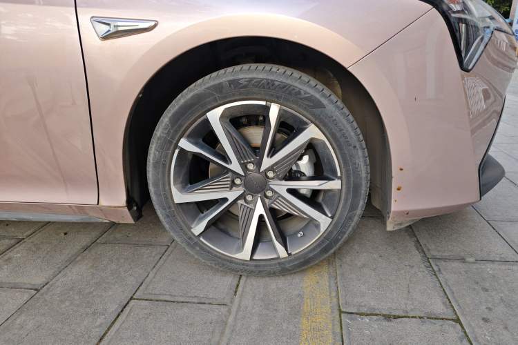 Used AION S Plus 2022 70 Intelligent Edition Right Front Wheel Hub
