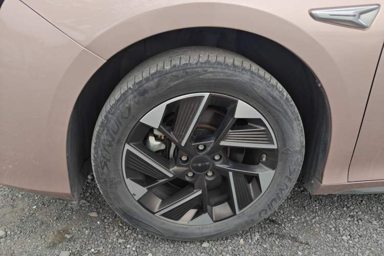 Used AION S Plus 2022 70 Enjoy Edition Exterior 2