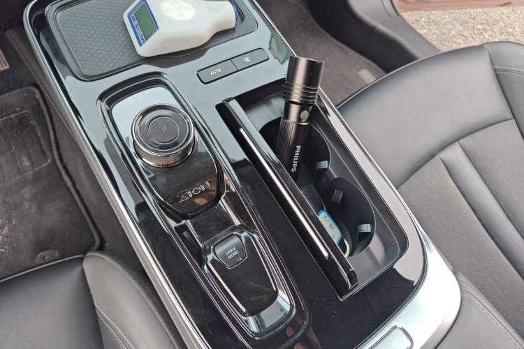 Used AION S Plus 2022 70 Enjoy Edition Gear Lever