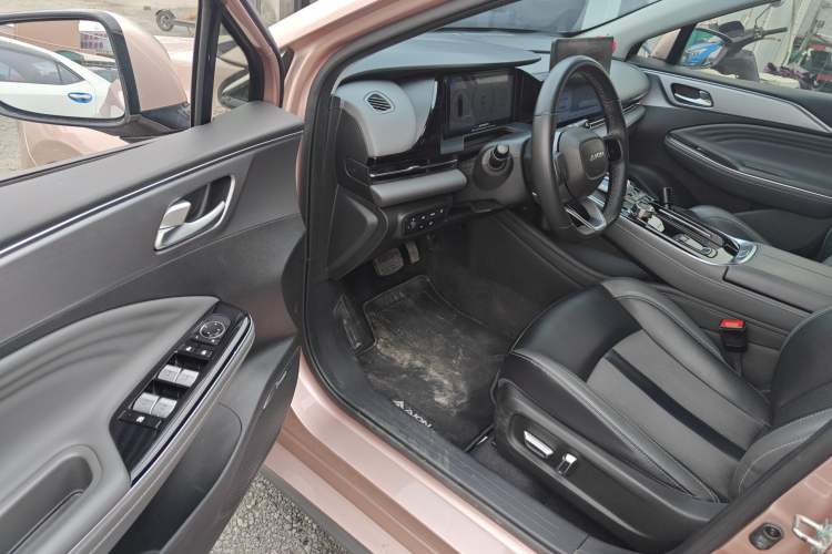 Used AION S Plus 2022 70 Enjoy Edition Interior 3