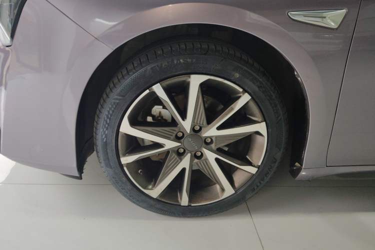 Used AION S Plus 2022 70 Intelligent Edition Left Front Wheel Hub