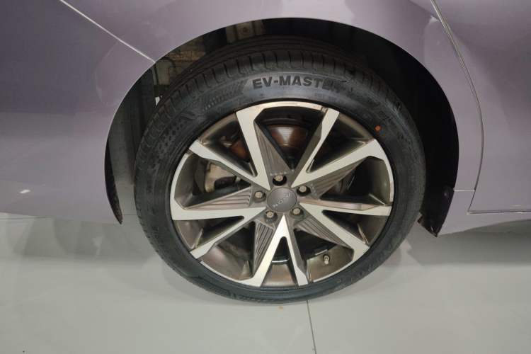 Used AION S Plus 2022 70 Intelligent Edition Right Rear Wheel Hub