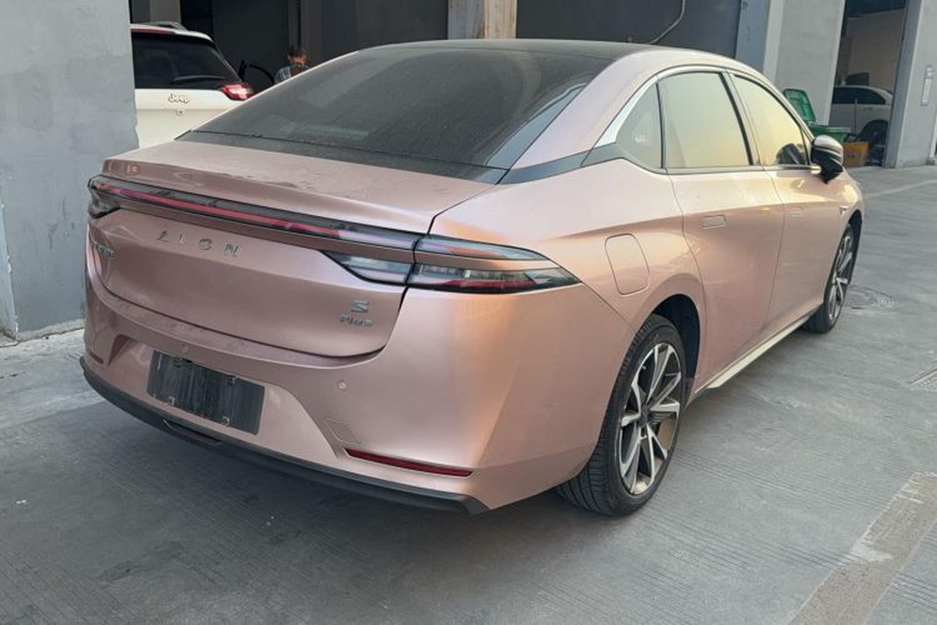 Used AION S Plus 2022 80 Tech Edition Exterior 6