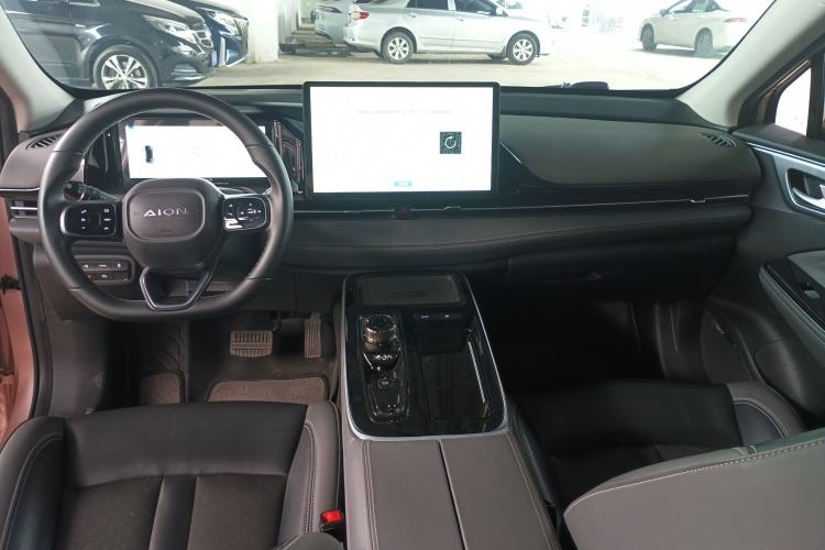 Used AION S Plus 2022 70 Intelligent Edition Interior 2