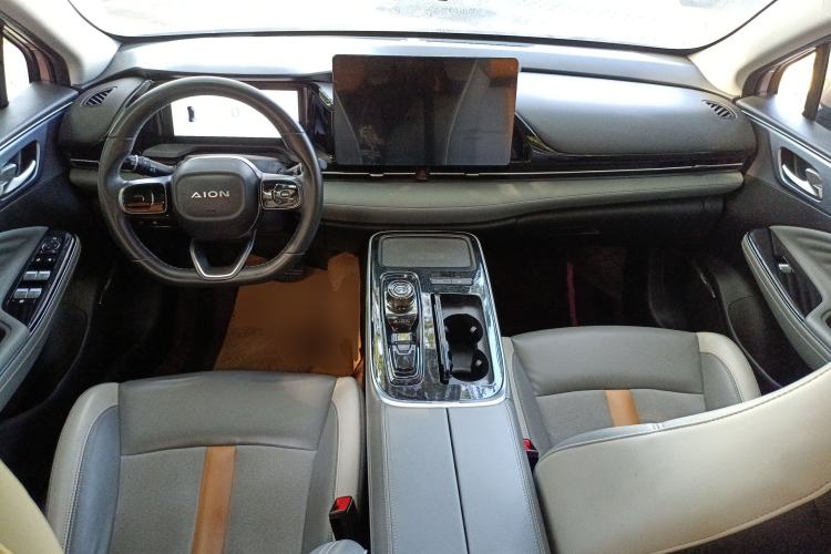 Used AION S Plus 2022 70 Intelligent Edition Interior 2