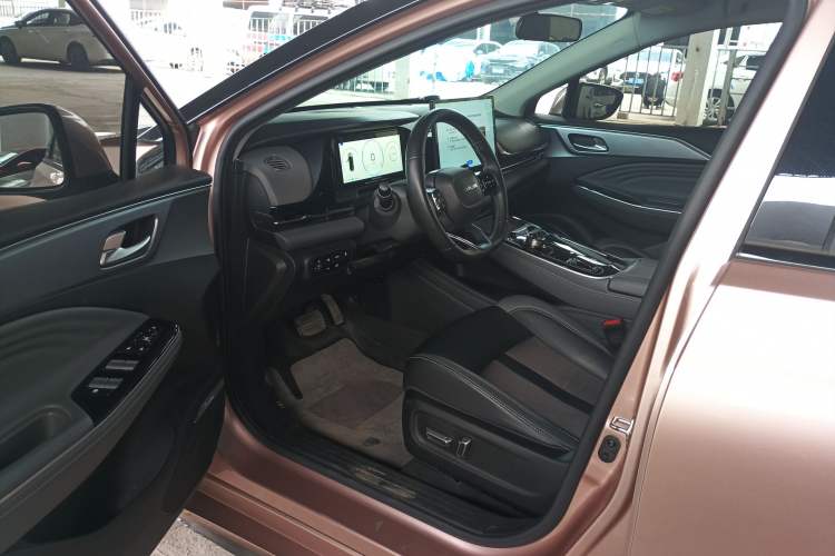 Used AION S Plus 2022 70 Intelligent Edition Interior 3
