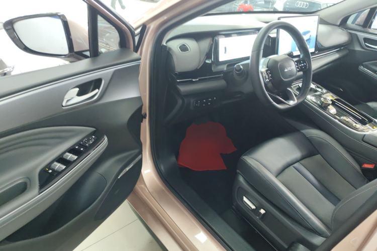 Used AION S Plus 2022 70 Intelligent Edition Interior 3