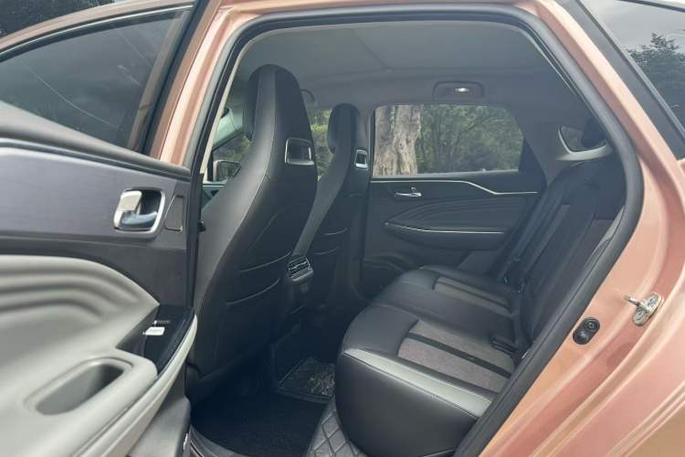 Used AION S Plus 2022 70 Intelligent Edition Interior 4