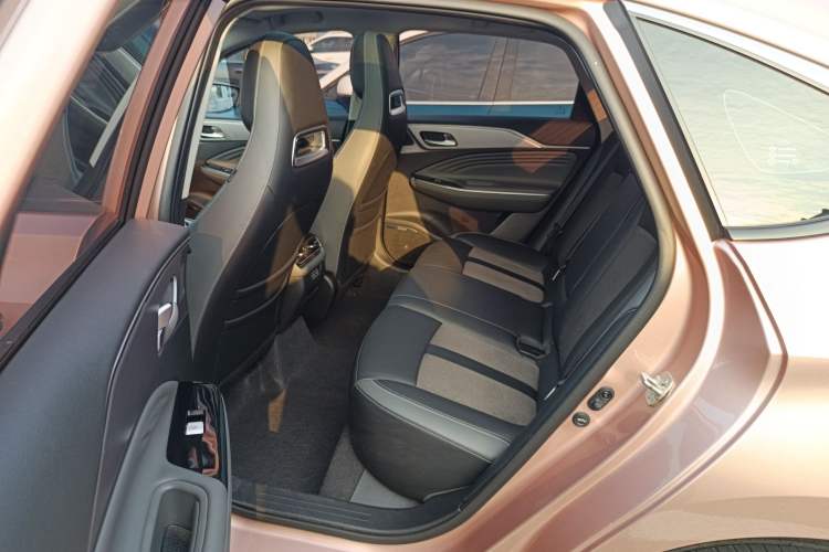 Used AION S Plus 2022 80 Tech Edition Left Rear Seat
