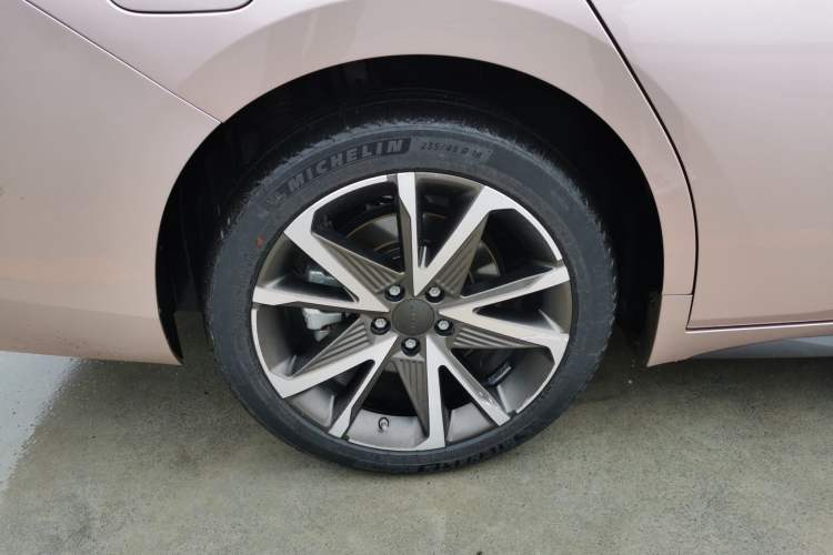Used AION S Plus 2022 70 Intelligent Driving Edition Right Rear Wheel Hub