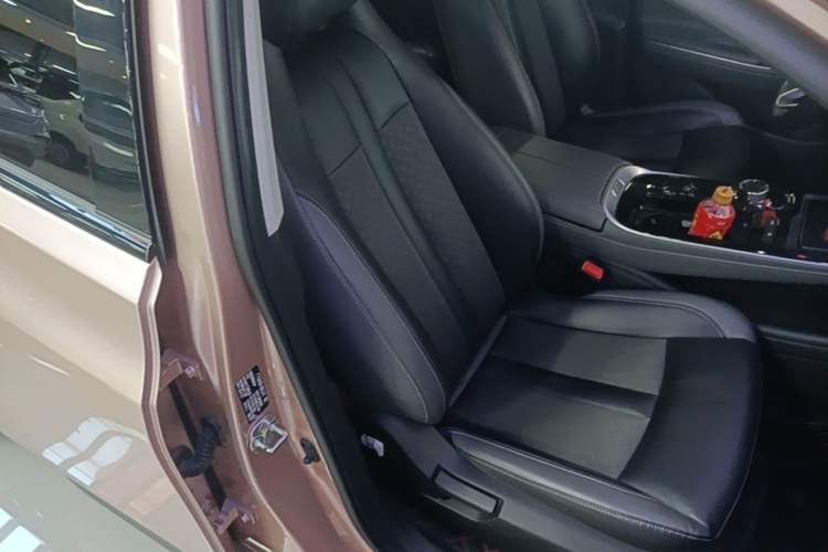 Used AION S Plus 2022 80 Tech Edition Right Front Seat