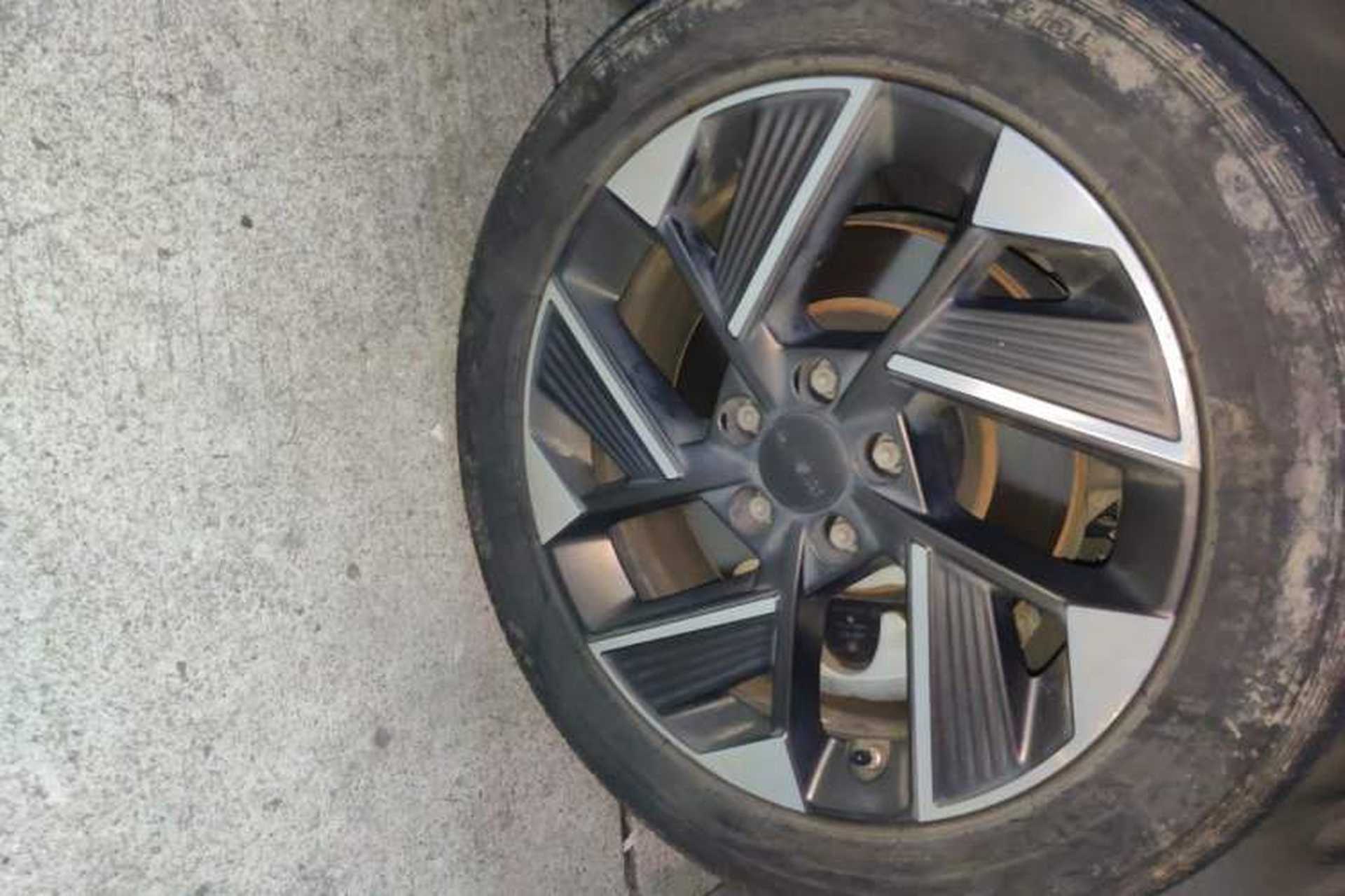 Used AION S Plus 2022 70 Intelligent Edition Right Front Wheel Hub