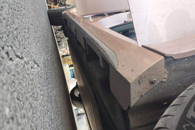 Used AION S Plus 2022 70 Intelligent Edition Right Side Sill