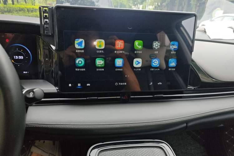 Used AION S Plus 2022 80 Tech Edition Audio And AC Panel