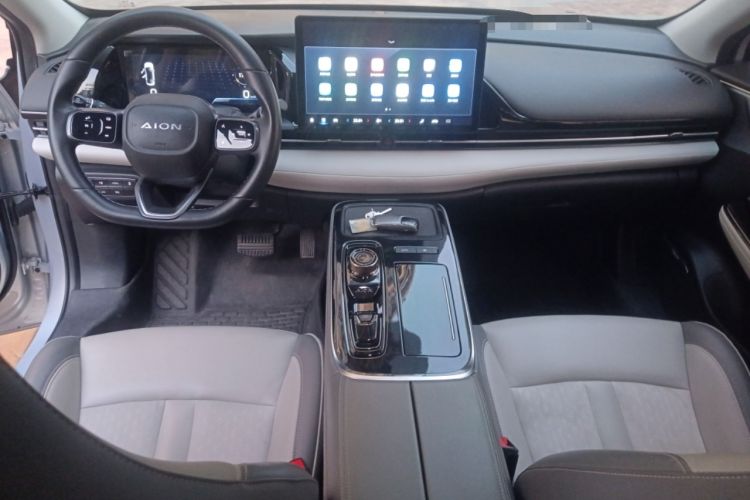 Used AION S Plus 2022 70 Intelligent Edition Center Console