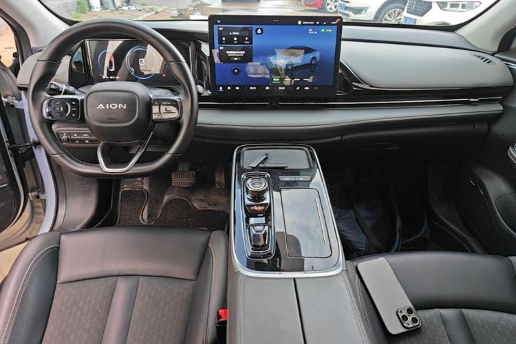 Used AION S Plus 2022 70 Enjoy Edition Center Console