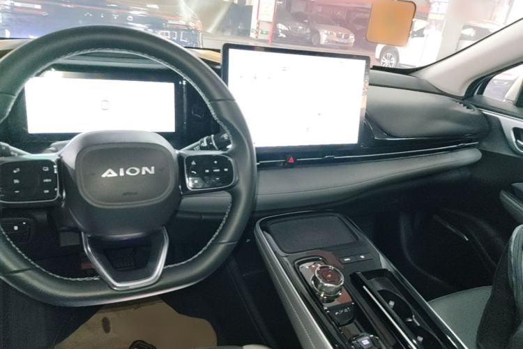 Used AION S Plus 2022 70 Intelligent Edition Center Console