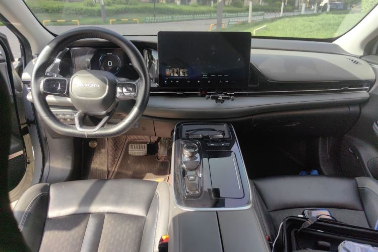 Used AION S Plus 2022 70 Enjoy Edition Center Console