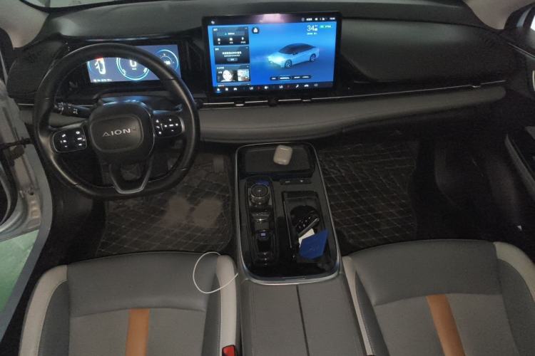 Used AION S Plus 2022 70 Enjoy Edition Center Console