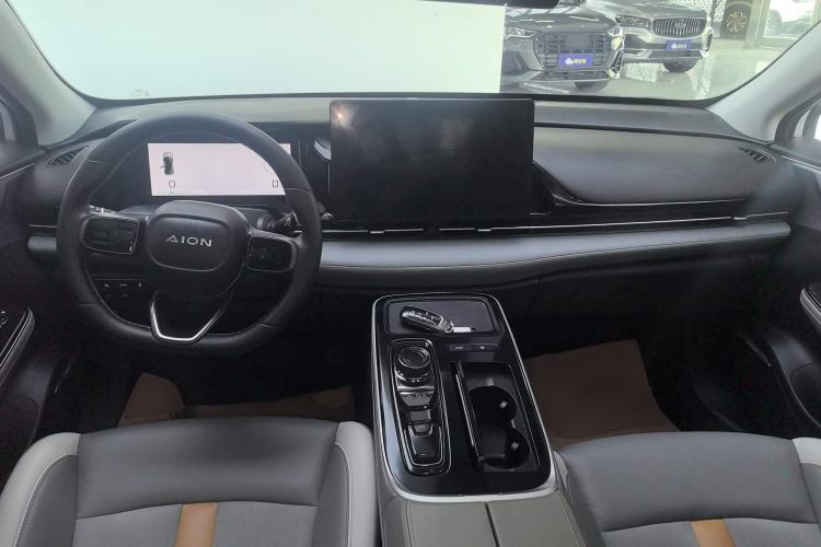 Used AION S Plus 2022 70 Intelligent Edition Center Console