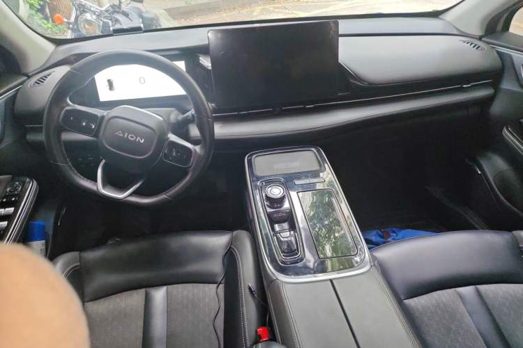 Used AION S Plus 2022 70 Intelligent Edition Center Console