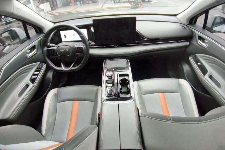 Used AION S Plus 2022 70 Intelligent Edition Center Console