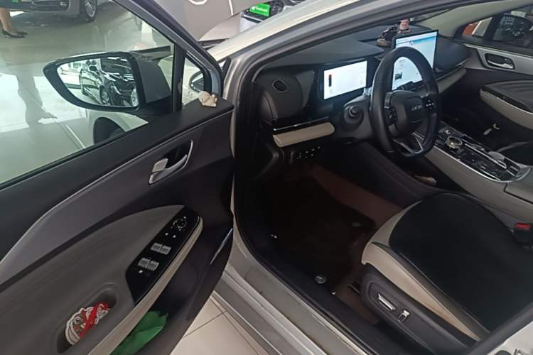 Used AION S Plus 2022 80 Tech Edition Driver Seat