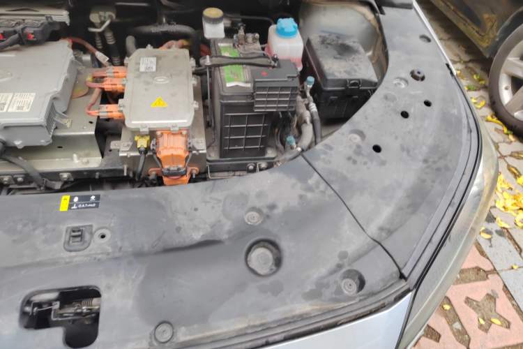 Used AION S Plus 2022 80 Tech Edition Engine Bay Left