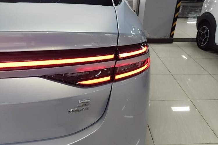 Used AION S Plus 2022 70 Intelligent Edition Exterior 3