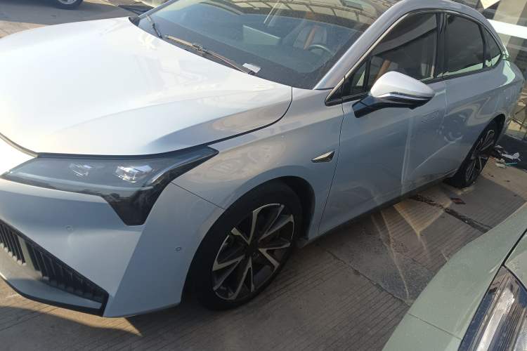 Used AION S Plus 2022 70 Intelligent Driving Edition Exterior 3