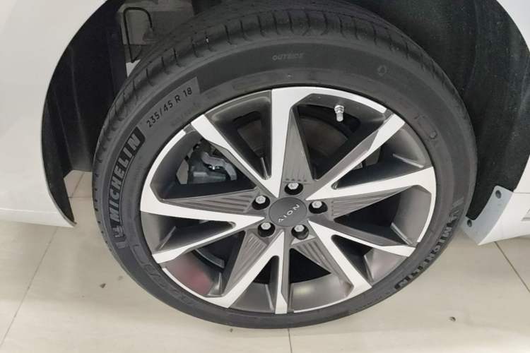 Used AION S Plus 2022 70 Intelligent Edition Exterior 5