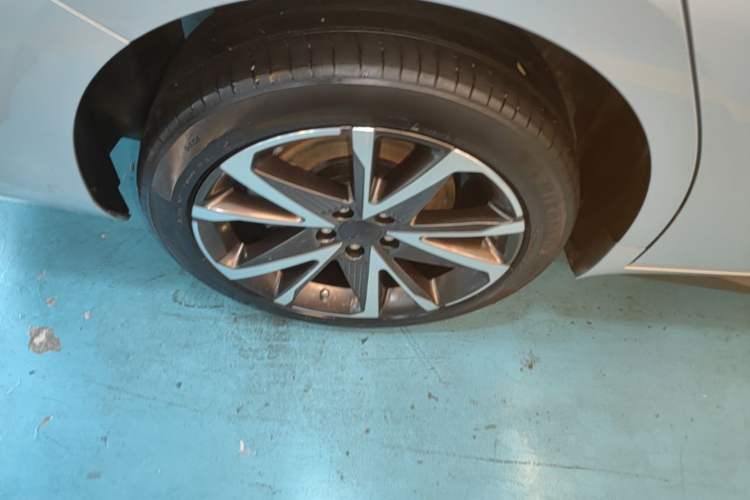 Used AION S Plus 2022 80 Tech Edition Exterior 5