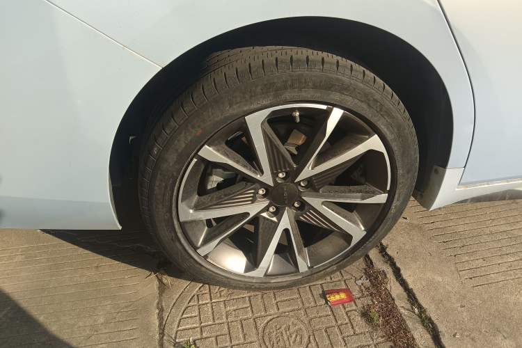 Used AION S Plus 2022 70 Intelligent Driving Edition Exterior 8