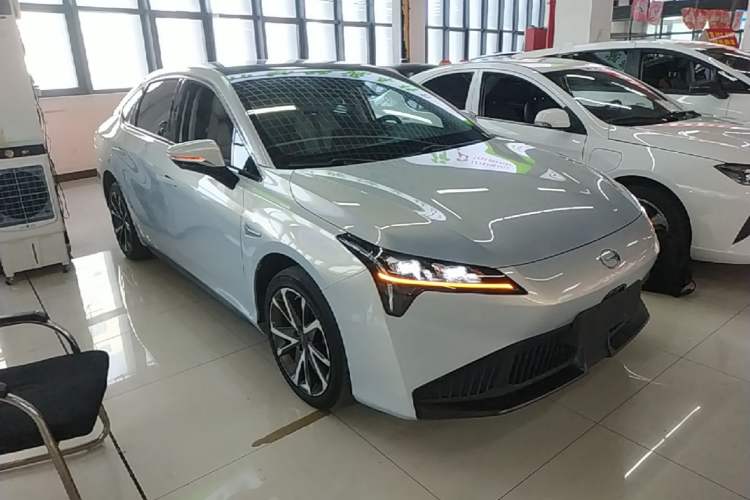 Used AION S Plus 2022 70 Executive Edition Front Right 45 Deg