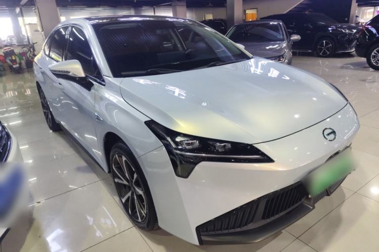 Used AION S Plus 2022 70 Intelligent Edition Front Right 45 Deg