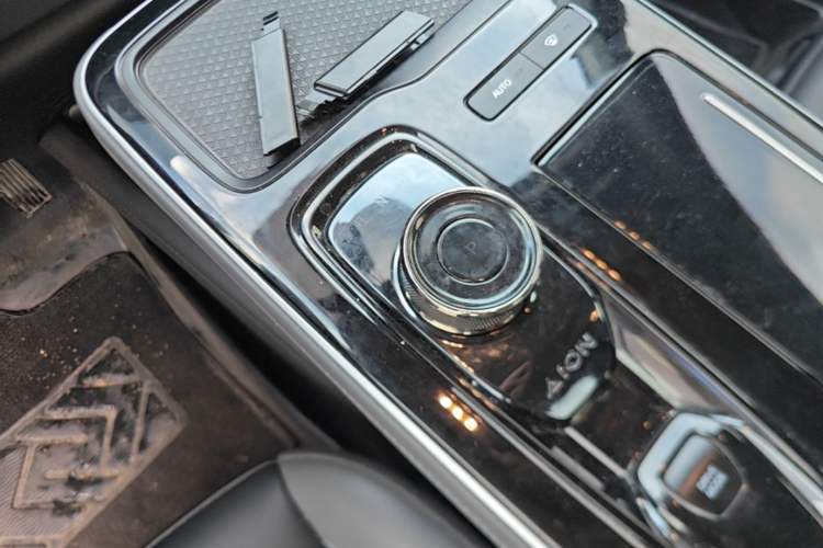 Used AION S Plus 2022 70 Enjoy Edition Gear Lever