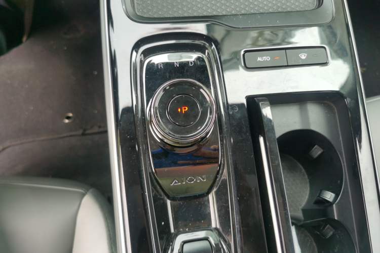 Used AION S Plus 2022 80 Tech Edition Gear Lever
