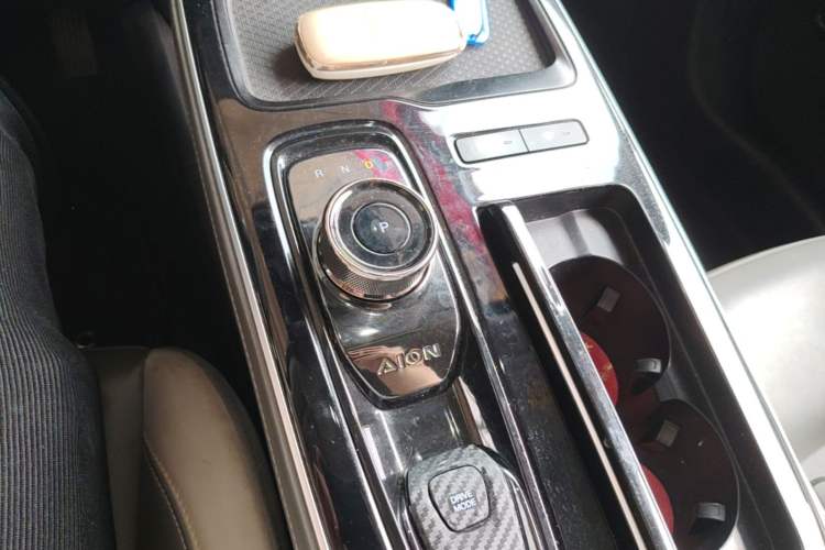 Used AION S Plus 2022 80 Tech Edition Gear Lever