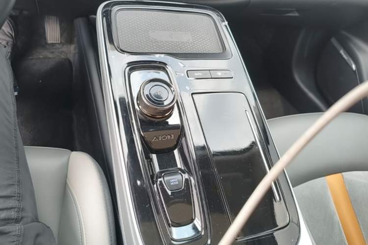 Used AION S Plus 2022 70 Intelligent Driving Edition Gear Lever