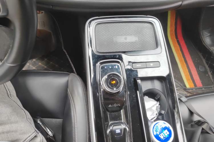 Used AION S Plus 2022 80 Tech Edition Gear Lever