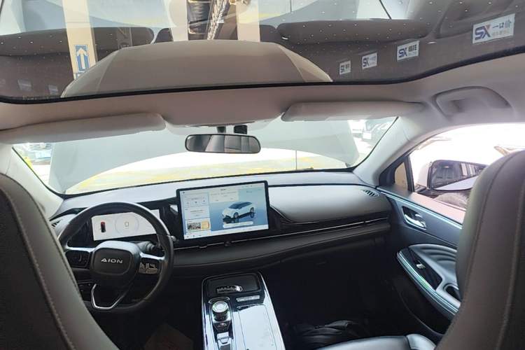 Used AION S Plus 2022 70 Enjoy Edition Headliner